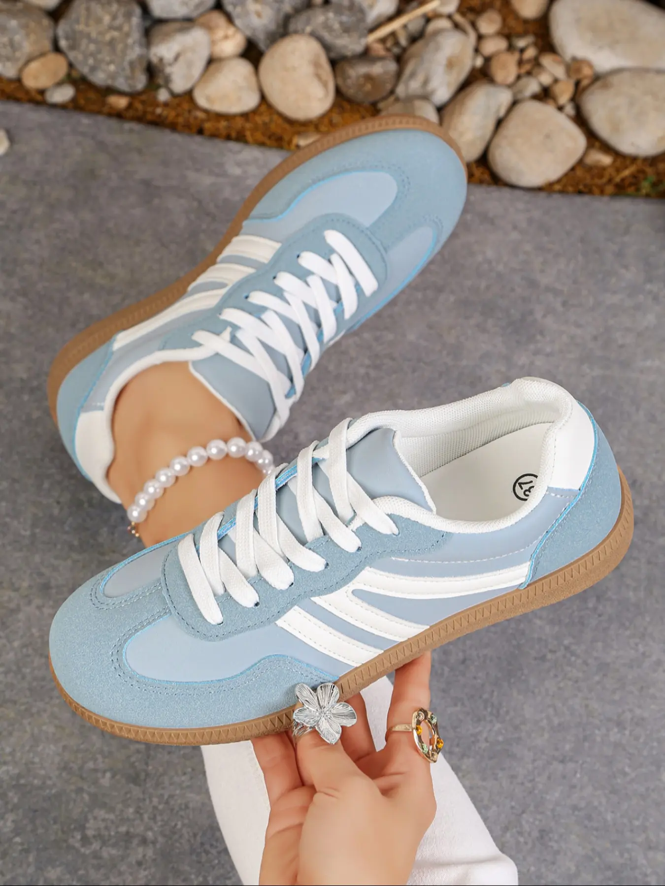 Lucky Step Women's Thick Sole Fashion Breathable Sneakers, Lightweight Athletic Sneakers, Vintage Classic Casual Lace-Up, Stylish Cloth Mesh Tennis Running Walking Shoes, Trendy Walking Sneaker, Fashionable Casual Sneakers, Everyday Walking Sneaker