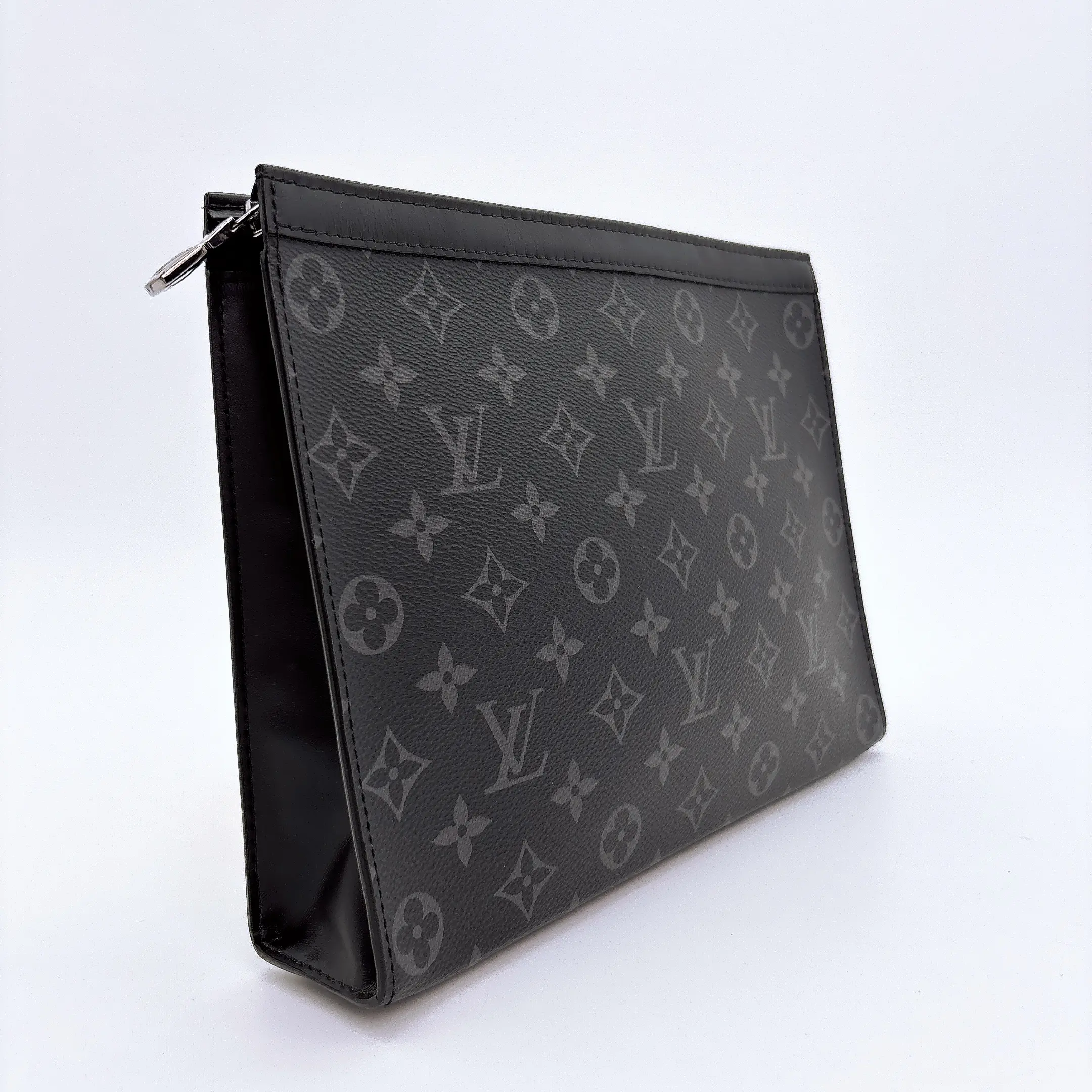 Pre-owned Louis Vuitton canvas Clutches & Wristlets Monogram Eclipse Pochette Voyage MM Bag