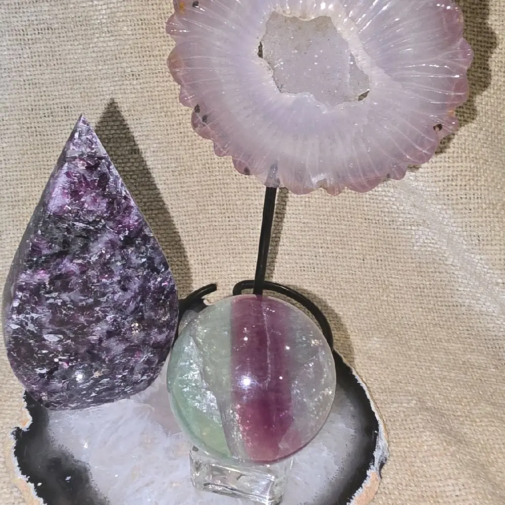 The WRIGHT Amethyst FlowerCrystal Set