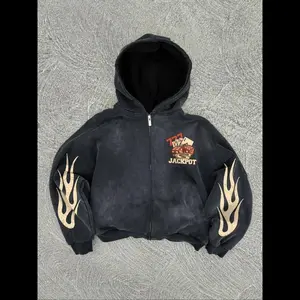 Men's casual loose hooded sweatshirt with zippered pockets, made of all season gold fabric, comfortable and fashionable, suitable for daily wear