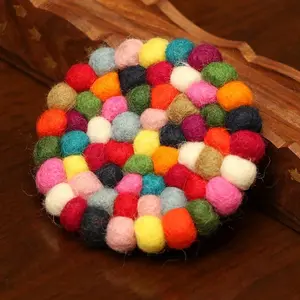 Handmade Wool Felt Colorful Ball Coaster Set, Insulating & Stylish Table Accessories, Perfect Gift Idea for Home Decor