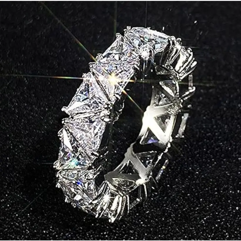 Triangular zircon ring, plated promise ring, eternal symbol.Ideal for women, perfect for everyday wear.An elegant birthday or commitment gift, creative Christmas present. Solitaire Engagement Ring