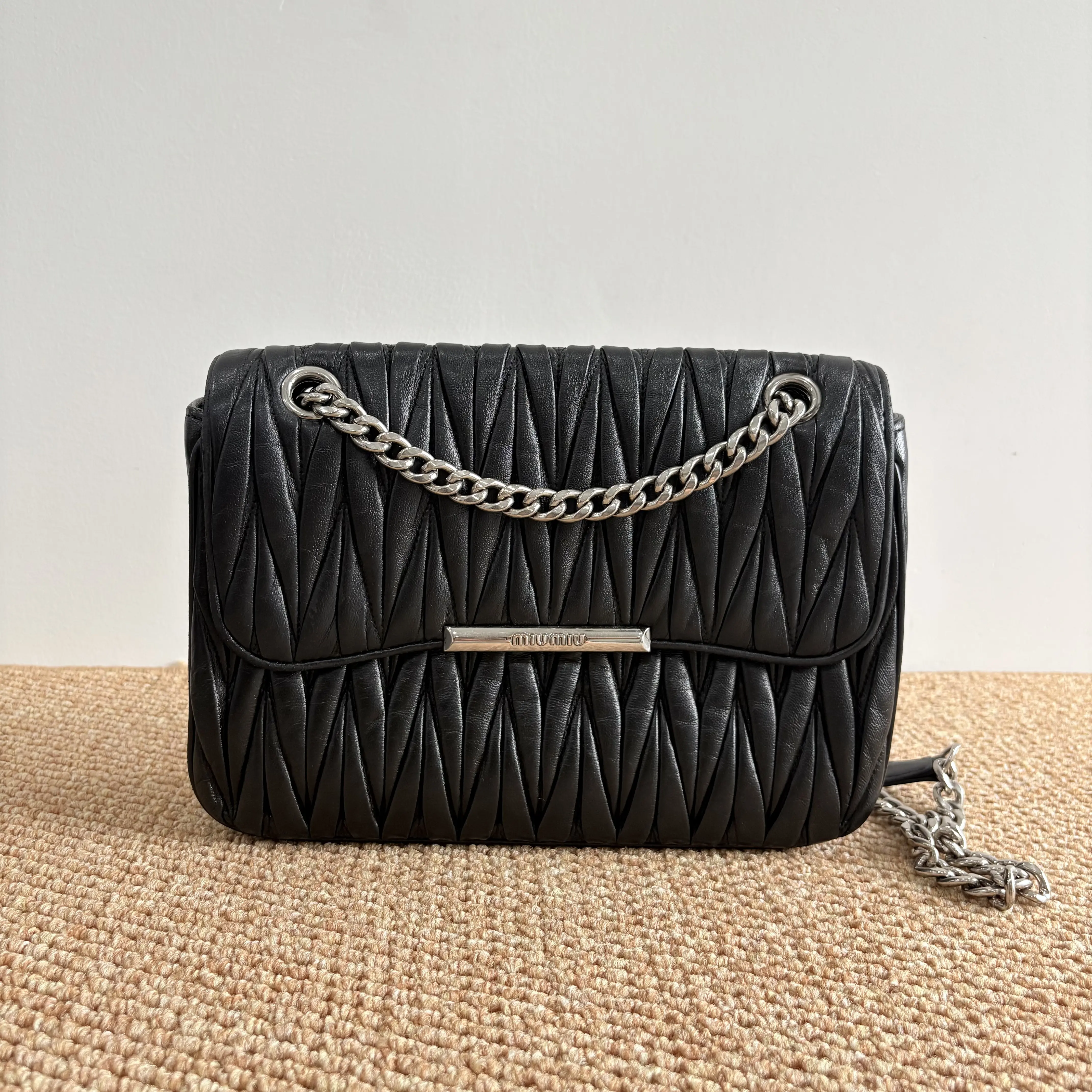 Pre-owned miu miu Authentic Ruched Leather Bag Black Silver Hardware Chain Shoulder Crossbody Bag