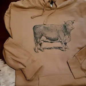 Hereford Cow Hoodie Hooded Sweater Oversized with Detailed Cow Graphic