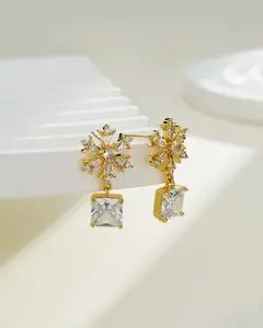 2PCS Snowflake CZ Drop Earring