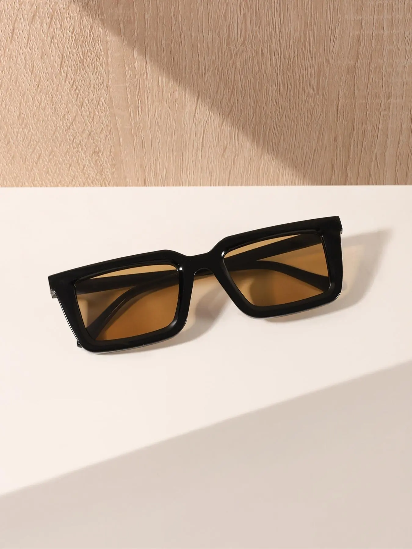 Women's Tinted Lens Rectangle Frame Sunglasses, Sleek Rectangular Sunglasses, Trendy Casual Sunglasses for Everyday Use, Fashion Accessories for Outdoor Activities, Trendy Styling Sunglasses, Fashionable Frames Sunglasses