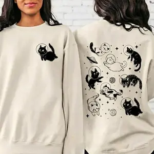 Cats in Space Sweatshirt, Funny Cat Lover Sweater Gift, Galaxy Space Cats Retro Vintage Graphic Shirt, Preppy Kitten Mom Women Cute Apparel Aesthetic Tops Wife Girlfriend Valentine Gifts for Her