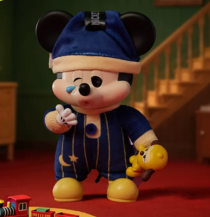 Mickey OOTD Vinyl Plush Ornament Blind Box