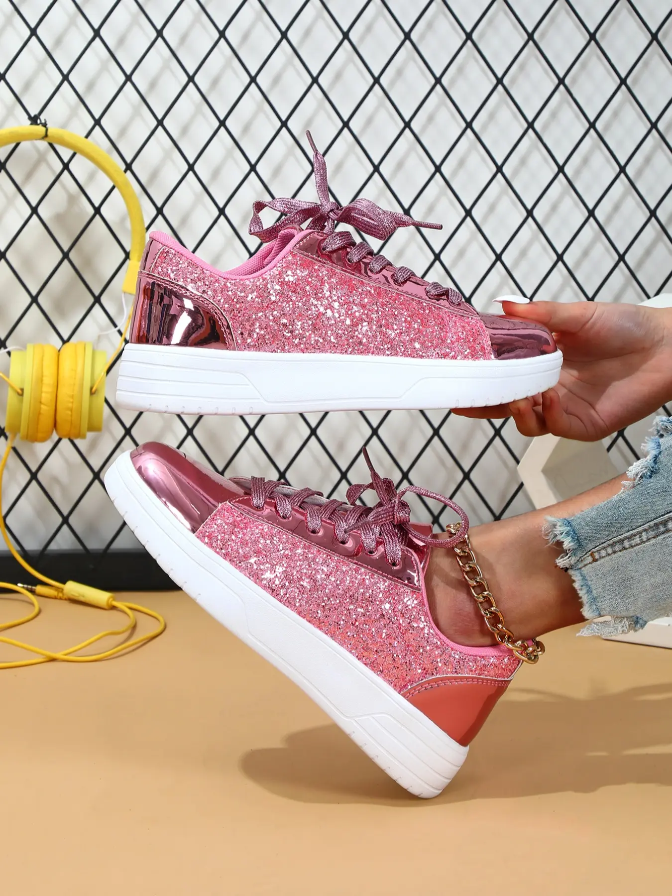 Women's New Fashion Glitter Skate Shoes, Casual Comfortable Lightweight Breathable Sneakers, Casual Trainer Shoes, Perfect for Christmas Party Daily Wear, Breathable Fashion Footwear