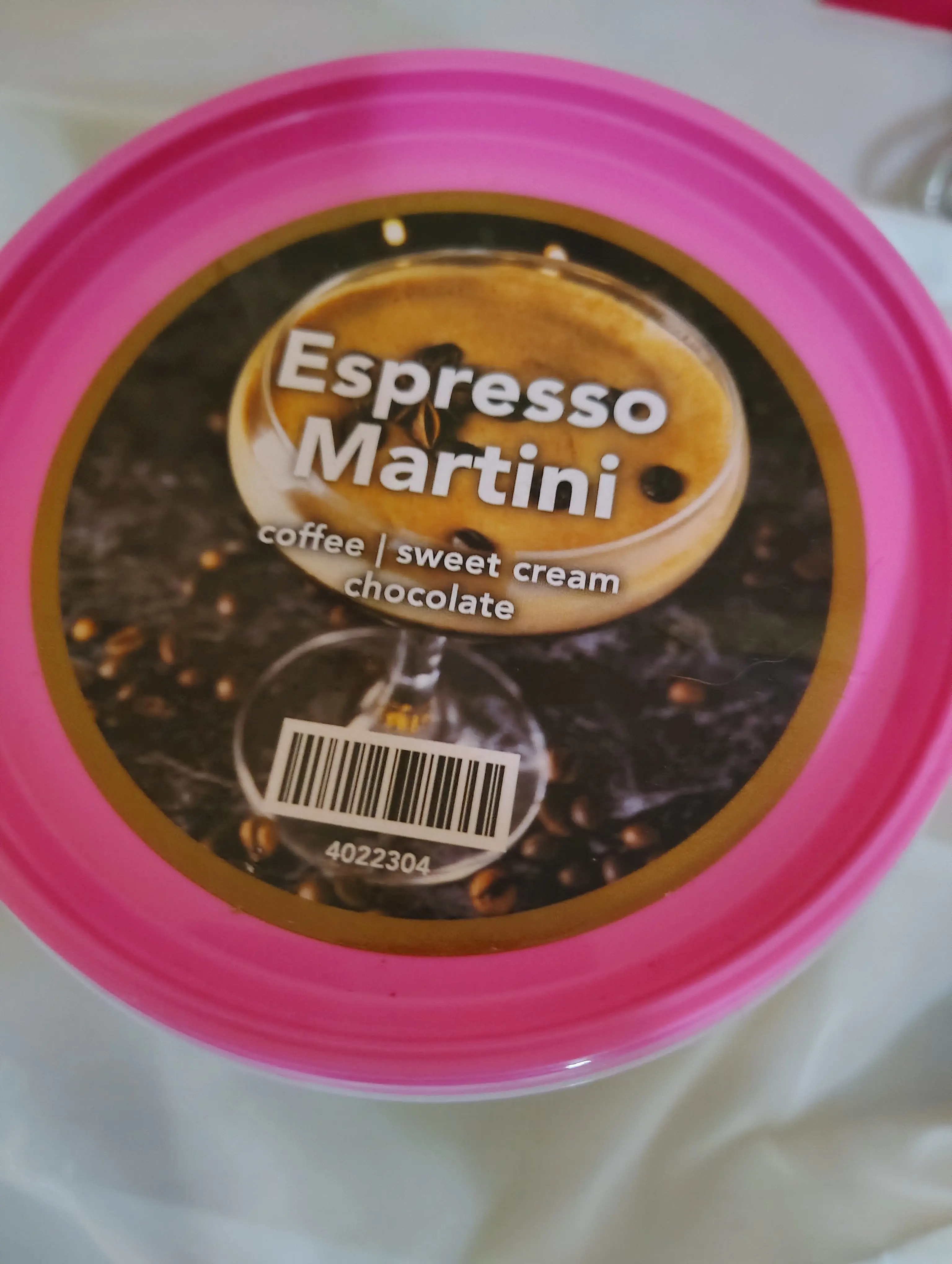 Pink Zebra 3.75 oz Bag of Soy Wax Sprinkles in Espresso Martini (Coffee Sweet Cream Chocolate)