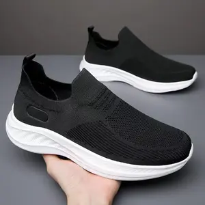 One-legged lazy shoe with soft soles and breathable mesh for casual running, trendy and flying shoes