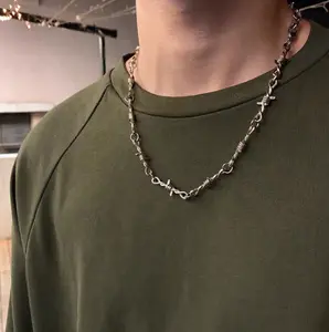 Thorn necklace trend hip-hop style men and women clavicle chain sweatshirt T-shirt chain accessories