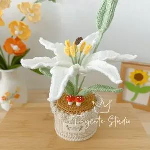 Crochet Handmade sunflower Lily Flowerpots /Lily /lily Crochet flower/graduation gift/ mother's Day /women's day/Colorful/Decoration/mothersday gift/Gift/Valentine's Day Decorative Plants/graduation gift/ Ornaments handmade flower/gift for her