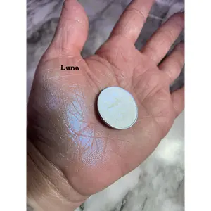 Luna Single Duo Chrome Eyeshadow