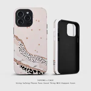 A foundation-colored leopard print and gold-plated splicing design, this durable, shockproof, and glossy 2-in-1 phone case is suitable for iPhone 17, 16, 15, 14, 13, 12, 11, X, Samsung, and other series models. It can be given as a holiday gift to friends