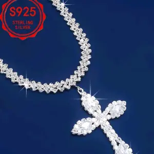 925 Silver Cross Pendant Necklace with Sparkling Moissanite Decoration, Suitable for Daily Wear and Special Occasions, Ideal for women