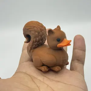 3D printed simulated squirrel duck handicrafts, garden tree decorations, courtyard lawn decorations, home display stand decorations - Christmas and holiday decorations, no power required, Christmas decorations