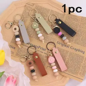 1pc PU Leather Keychain Daisy Bead Pendant–Birthday Flower Keychain, Perfect Bag Charm, Mother's Day Anniversary Gift