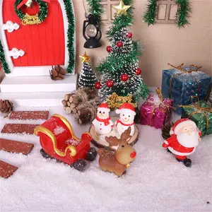 5pcs Christmas Snowman Elk Sleigh Cedar Tree Holiday Spare Parts Micro Landscape DIY Scene Decoration for Dollhouses