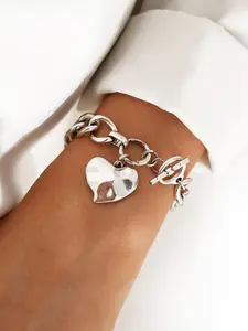 Heart OT Buckle Bracelet Silver Color Metal Alloy Casual Style Gift, Fashionable Jewelry Accessory for Women & Men, Unisex Accessory