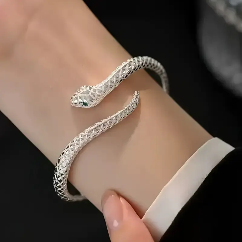 1 count snake shaped bracelet, adjustable size, simple and fashionable, personalized, open mouth bracelet, versatile, light luxury style, snake shaped accessory bracelet with 10 dots side middle part wig scroll ring exquisite trendy Wrist Jewelry