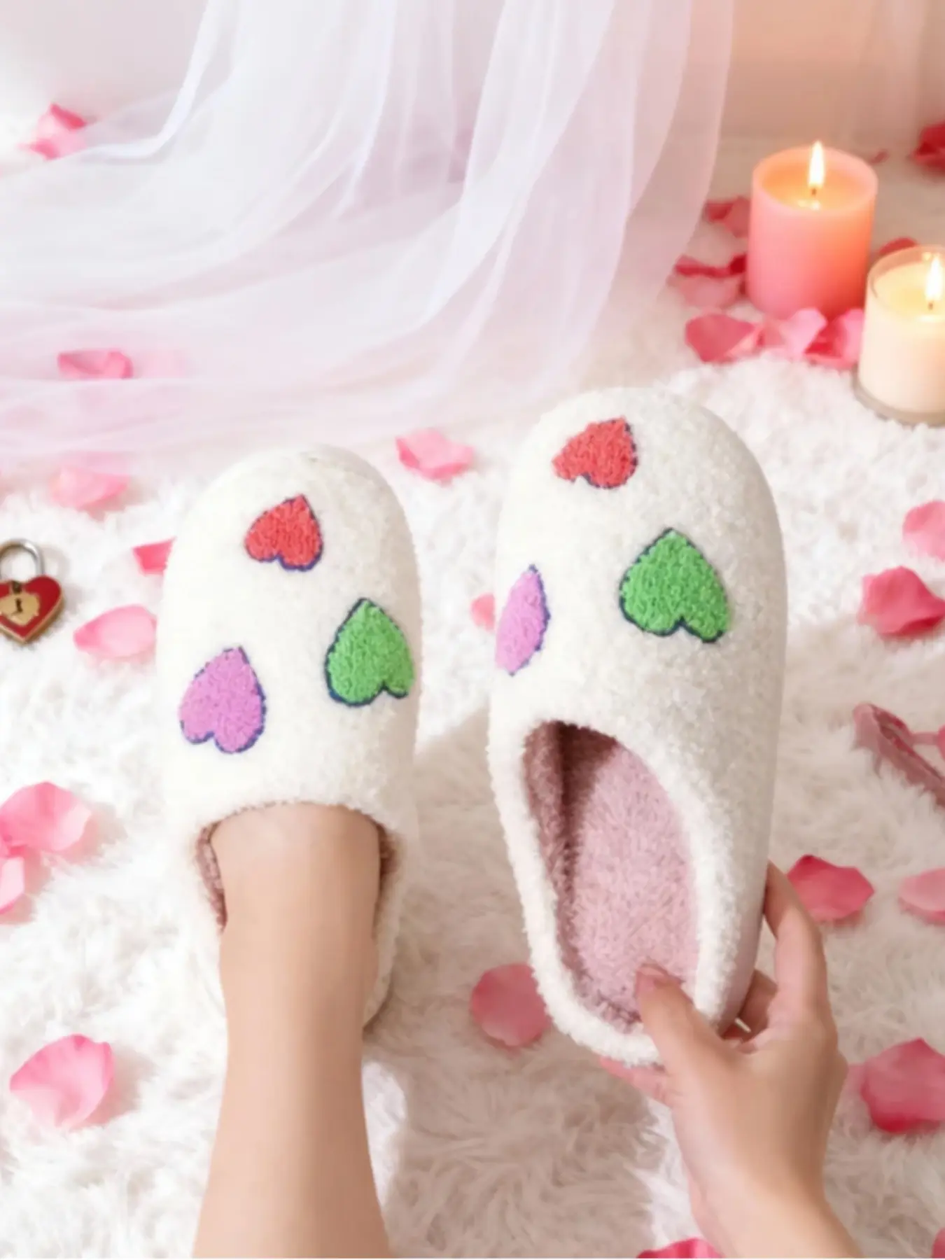 Cute Heart Embroidered Plush Slippers, Comfortable Indoor Shoes for Women, Fall & Winter Minimalist Style, Perfect Gift Idea