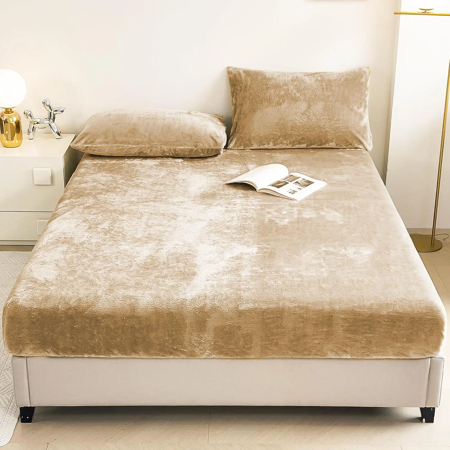 Solid Color Polyester Bedding Set without Filler, 3 Counts/set Including 1 Count Fitted Sheet & 2 Counts Pillowcases, Soft Warm Bedding Set for Bedroom