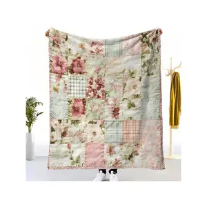 Vintage Quilt - 1pc Vintage Floral 280gsm Soft Cozy Flannel Blanket With Pastel Pink, Green & White Gingham Design, All-Season Throw Sofa, Bed, Office, Car Camping, Home Decor, Versatile Travel Blanket, High-Quality Textile