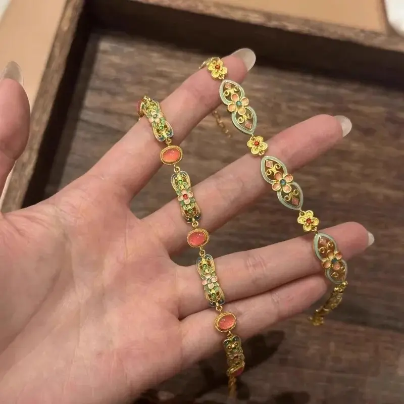 Retro Enameled Flower Bracelet, Unisex Ethnic-Style Charm Jewelry for Bridal & Wedding Occasions