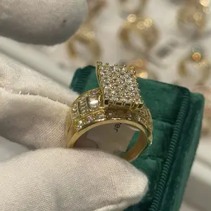 14k Honey Comb Panal De Miel Ring Anillo CZ with Elegant CZ Accents and Luxurious Gold Finish