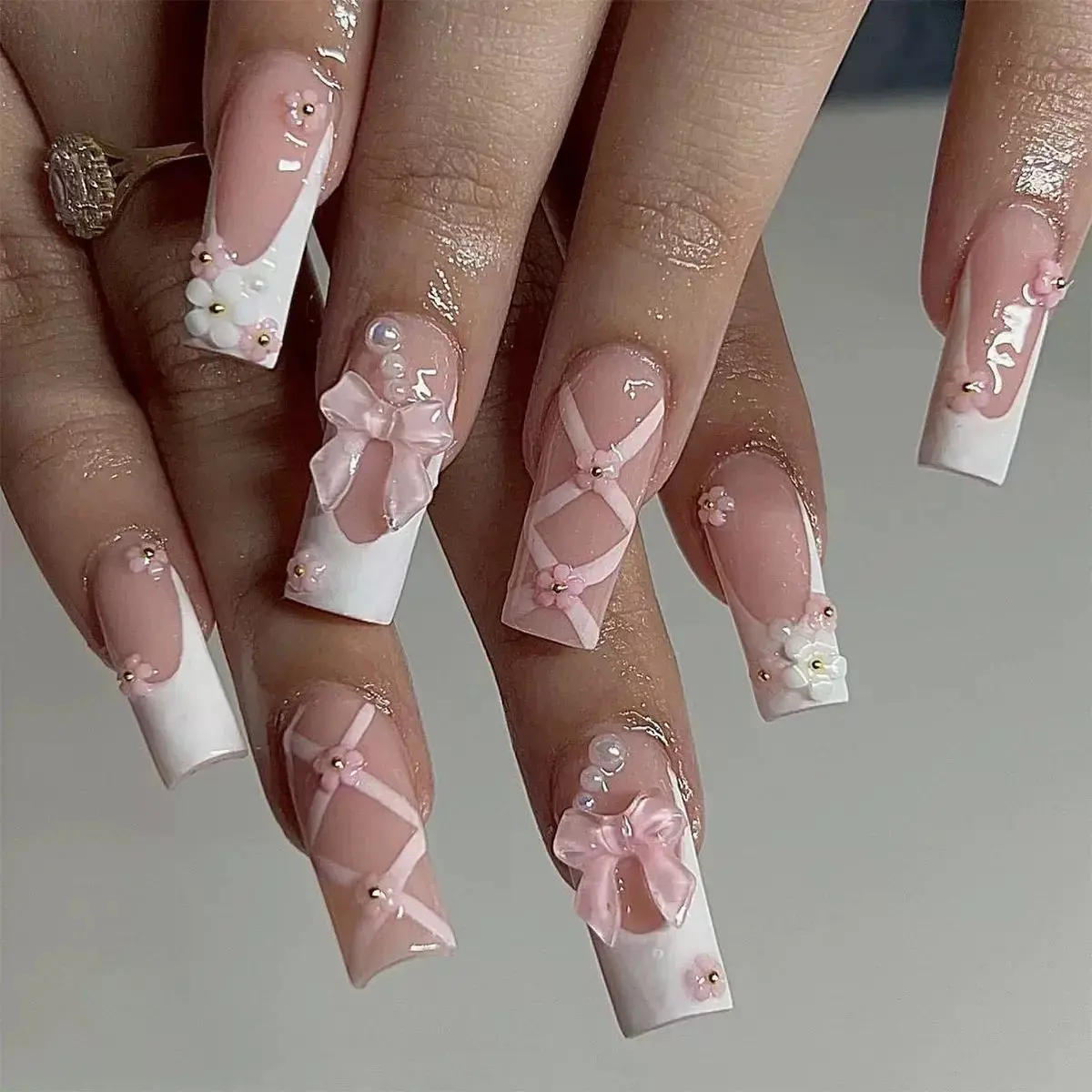 24Pcs Pink Bow Press on Nails 3D Flower with Pearl DesignAcrylic Full Cover French Nail Tips for Women Girls DailyParty Wear