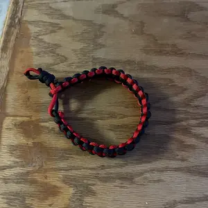 Adjustable Paracord bracelet