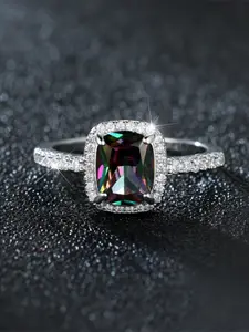 A rectangular white gold colored zirconia ring is fashionable, high-end and simple, suitable for women to wear during proposals, travels and daily life