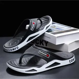 Men Black Flip Flops - Comfortable Non-Slip Thong Sandals with Arch Support, Lightweight Design for Indoor Outdoor Beach Summer Activities