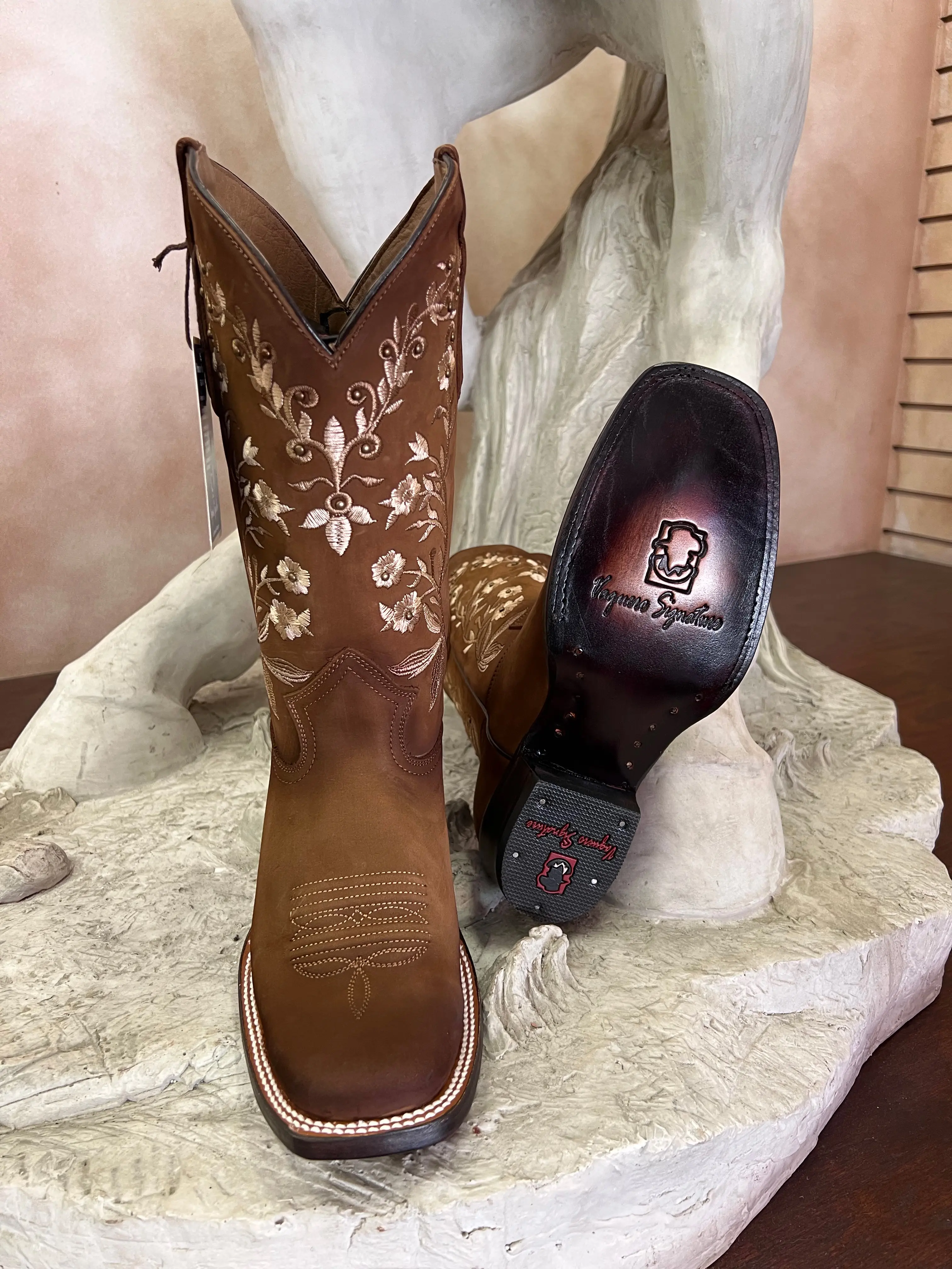 2451152659 - Vaquero Signature, Women's Rodeo Square Toe Boots Nobuck Topo Difuminado