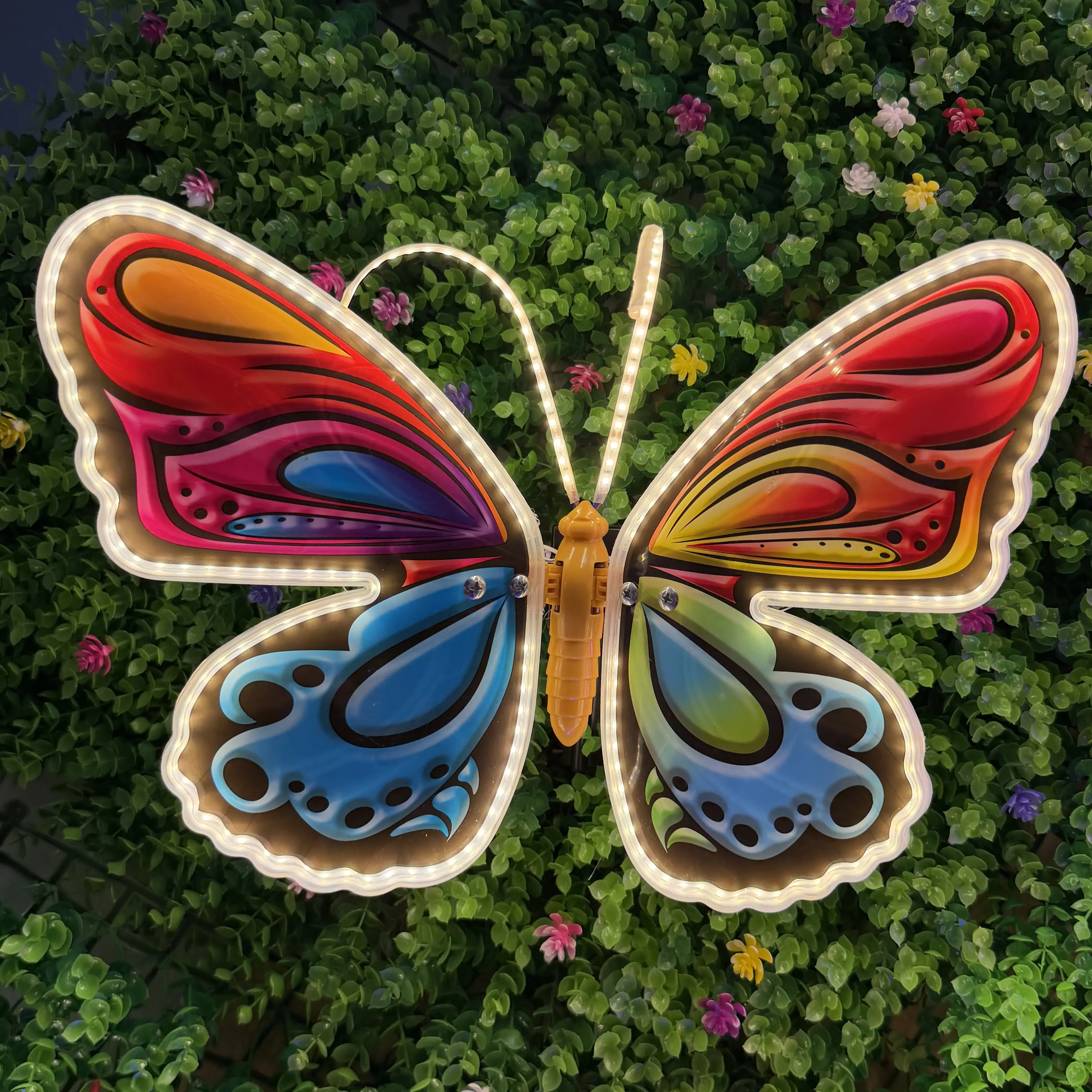 Dynamic Butterfly Light (16 inches) Dynamic Butterfly Light (16 inches)
