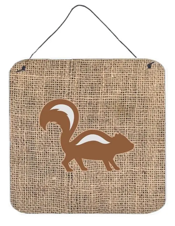 Rustic Skunk Burlap-Texture Fade-Resistant Aluminium Print Wall Decor, 6x6x0.02 in Hangable Accent for Front Door, Kitchen, Bathroom - Home Hanging Decor Supplies