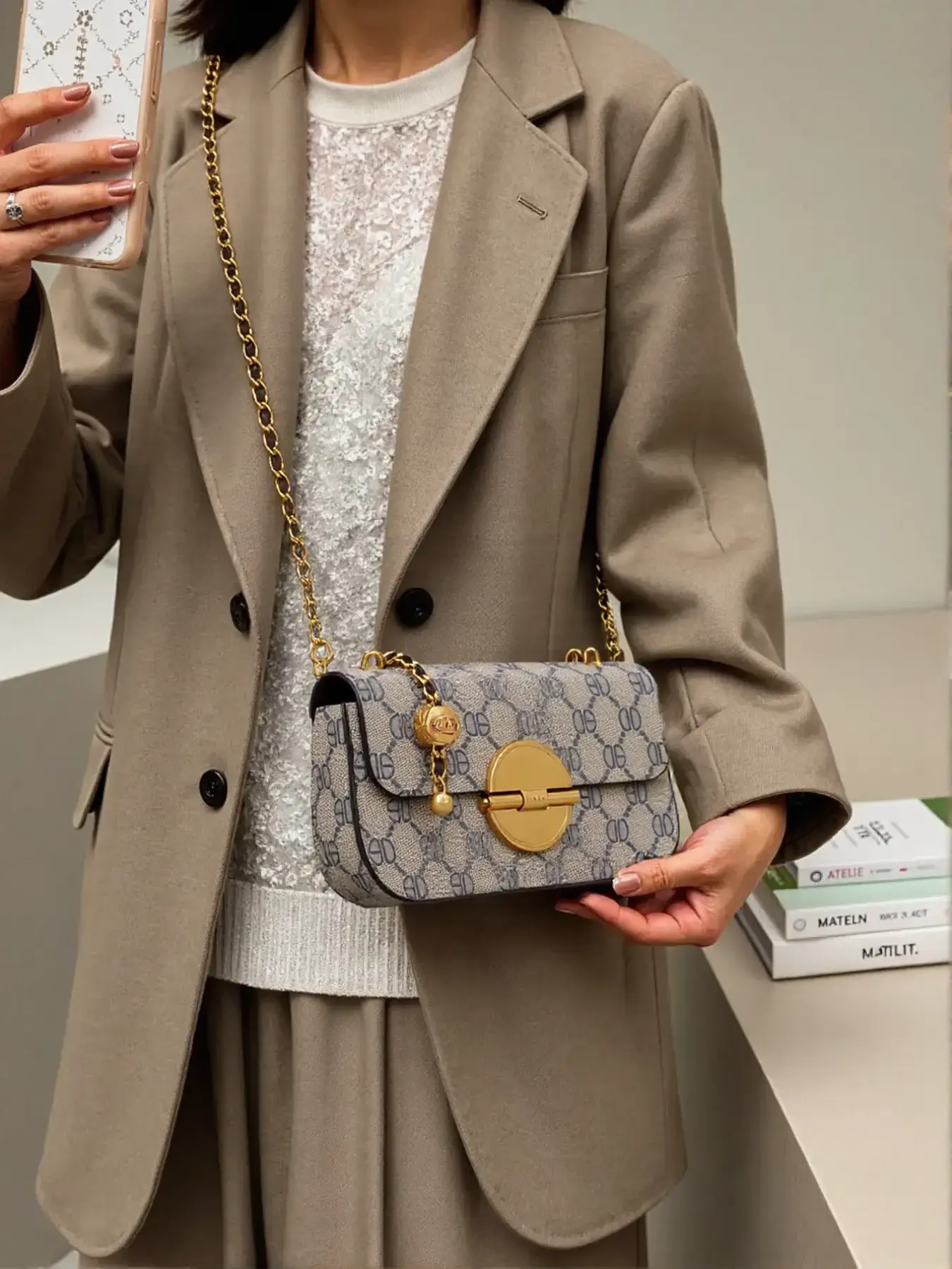 Versatile and Stylish Women's Classic Moonlight Treasure Box Series Shoulder and Crossbody Bag Casual Handbag Satchel