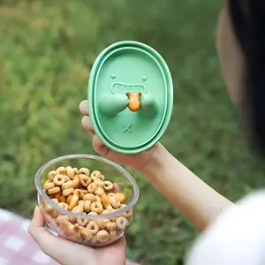 No-Mess Snack Box with Disposable Silicone Finger Cots - Anti-Mess Lid Design, Stackable Space-Saving, Portable for Picnic, Camping, Office & Lunch, Reusable Lunch Containers