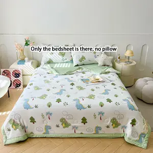 1 piece summer thin quilt. Dinosaur pattern. Soft and breathable quilt suitable for air conditioners. Summer cooling quilt with skin-friendly softness, lightweight. Suitable for spring and summer. Thin, breathable, lightweight. Machine washable.