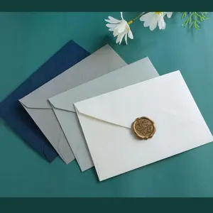 1 Pack Burlap Envelope & Wax Seal, Random Color Vintage Style Invitation Envelope, V Flap Gift Card Envelope for Birthdays, Weddings, Graduation, Party Invitations, Greeting Cards & Thank You Notes
