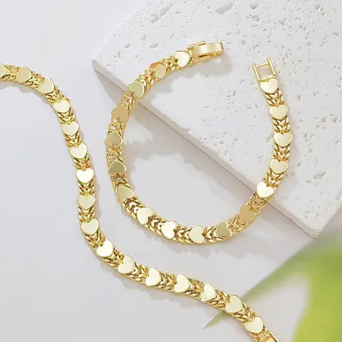Women's 14K Gold Plated Flat Heart Cuban Link Exquisite Bracelet - Stackable Women Unisex Wrist Jewelry, Gold Plated Bracelets, Non Tarnish Jewelry Fashion Gift