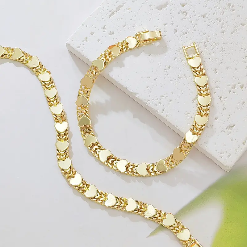 Women's 14K Gold Plated Flat Heart Cuban Link Exquisite Bracelet - Stackable Women Unisex Wrist Jewelry, Gold Plated Bracelets, Non Tarnish Jewelry Fashion Gift