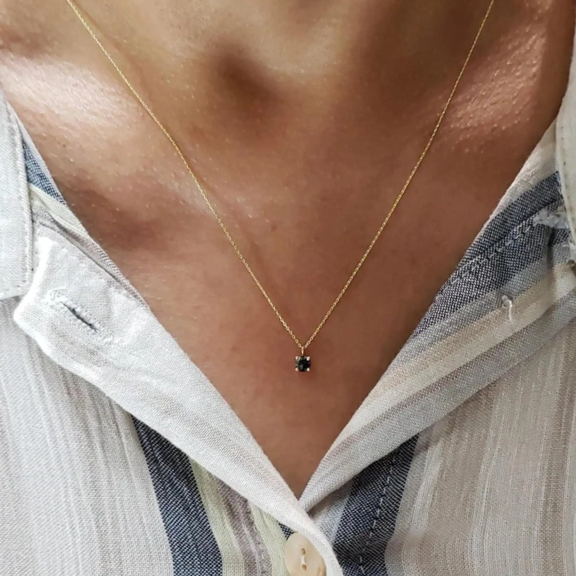 14Kt Gold 0.15 Ct Rose Cut Black Diamond Pendant Necklace