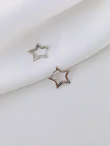 Minimalist Hollow Out Star Design Hoop Earrings, Casual Simple Personalized Jewelry for Women Girls, Summer Trendy Fashion Accessories for Daily Wear