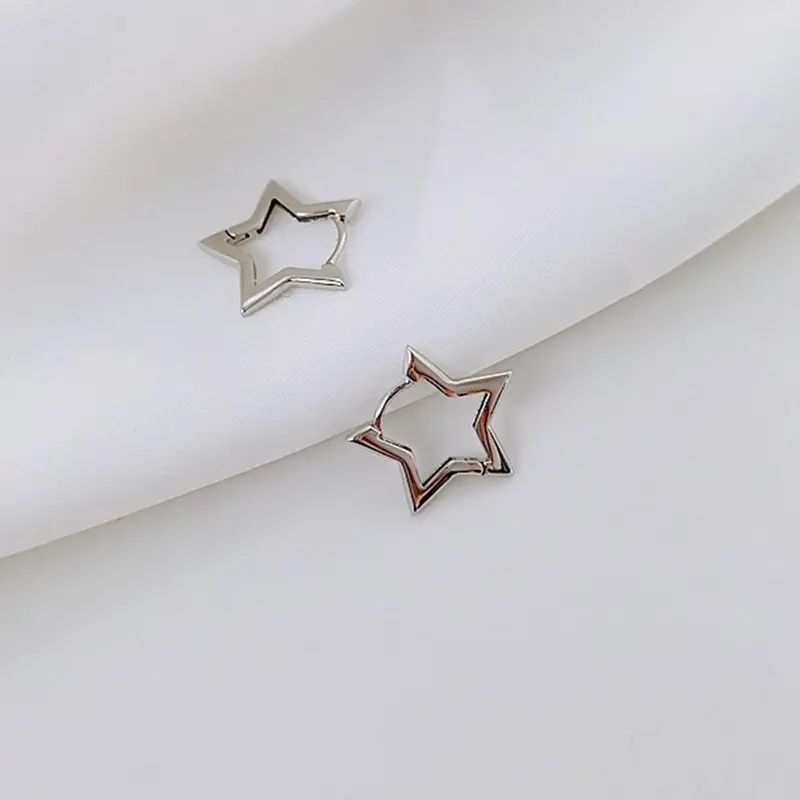 Minimalist Hollow Out Star Design Hoop Earrings, Casual Simple Personalized Jewelry for Women Girls, Summer Trendy Fashion Accessories for Daily Wear