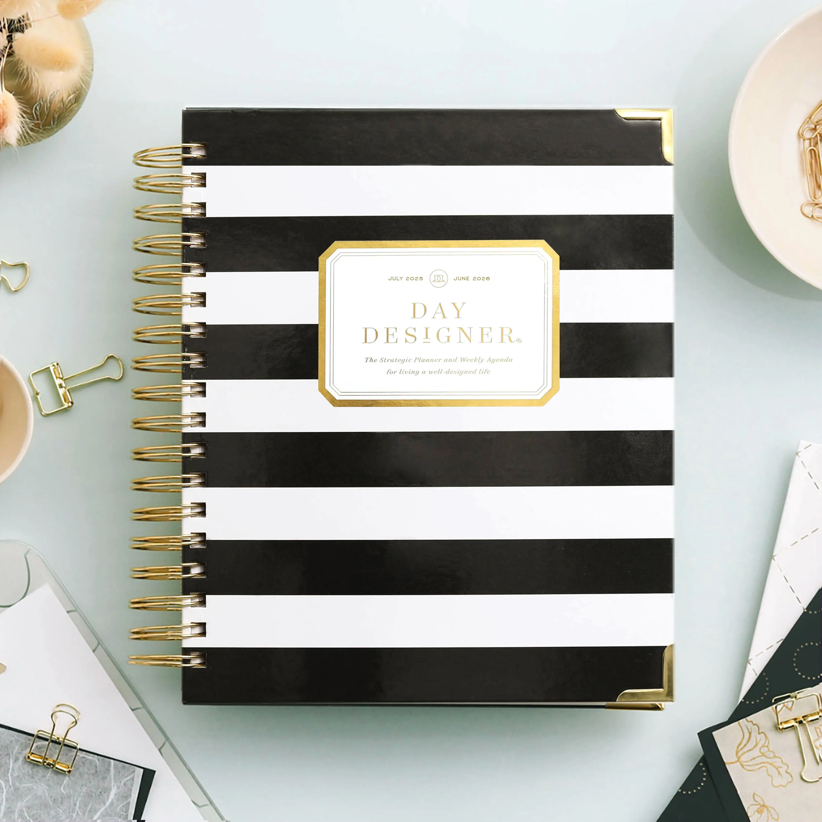 2025-26 Weekly Planner: Black Stripe