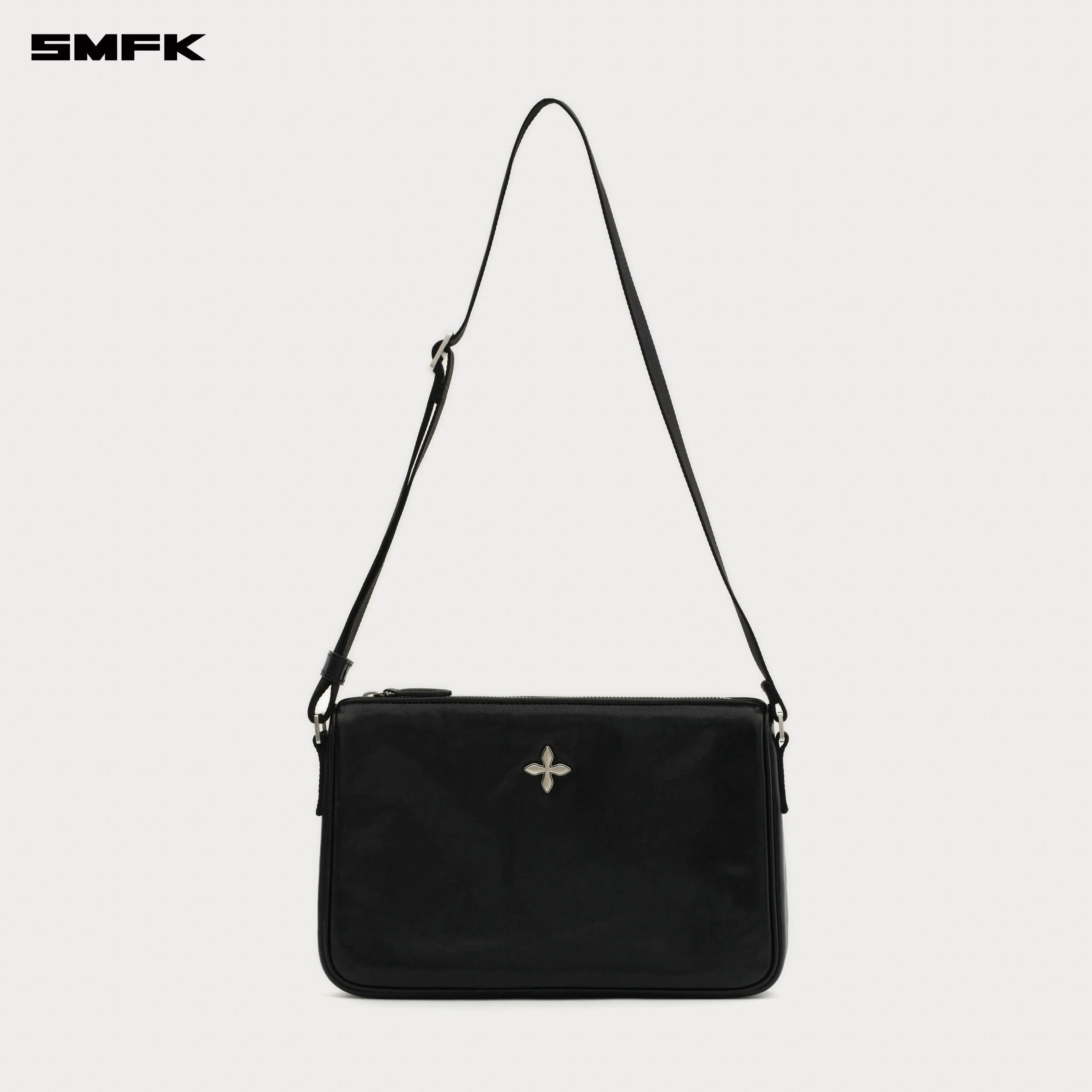COMPASS BADGE Leather Shoulder Bag (Small) Wilderness Black
