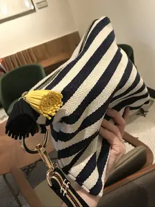 Cute Canvas Envelope Bag with Tassel Design, Small Handbag for Makeup & Daily Use, Stylish Fabric Wristlet Pouch for Women