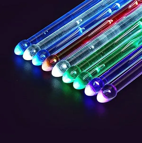 Rechargeable 15 Color Changing LED Light Up Drum Sticks With Storage Bag, Glow In The Dark Drumsticks, Drummer Gifts Glow Plastic Drum Sticks for Adults,Personalized DrumSticks（２pcs／Pack）